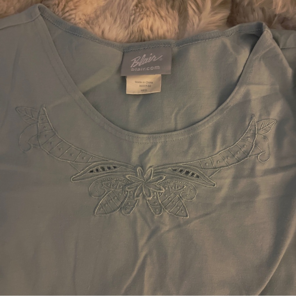 vintage blair embroidered top ໒꒱